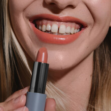 VELVET WEAR Matte Cream Lipstick, #34 WHISPER